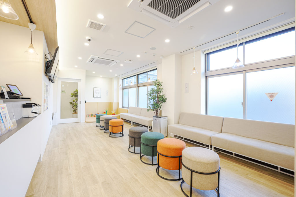 耳鼻咽喉科待合室の写真